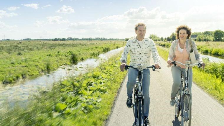 Bed And Breakfast De Dijk Zuid-Beijerland Eksteriør billede